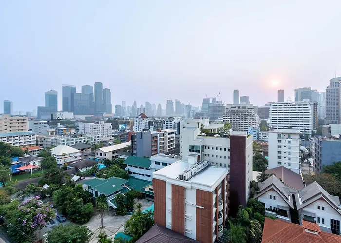 Omni Nuvél 4 Sukhumvit Branded