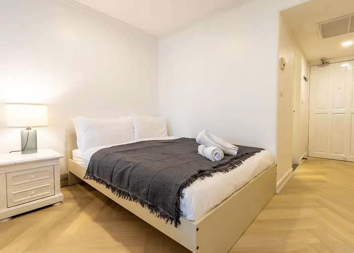 Omni Nuvél 4 Sukhumvit Branded Apartamento *